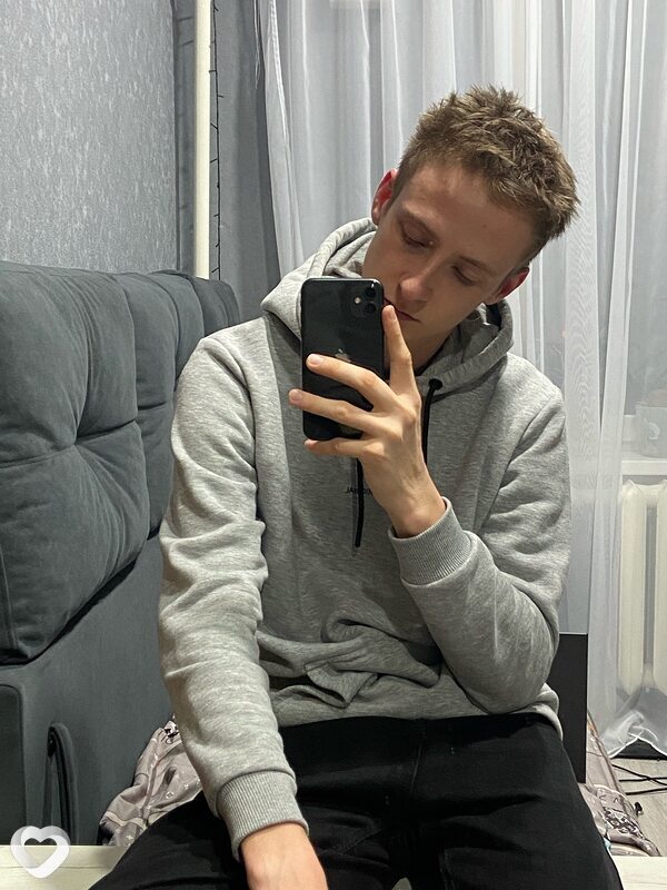 Кирилл, 24, Бобруйске — анкета №1729559