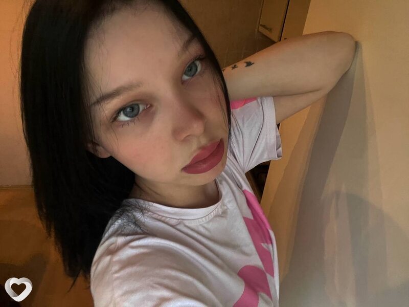 Аня, 23, Екатеринбурге — анкета №1729923
