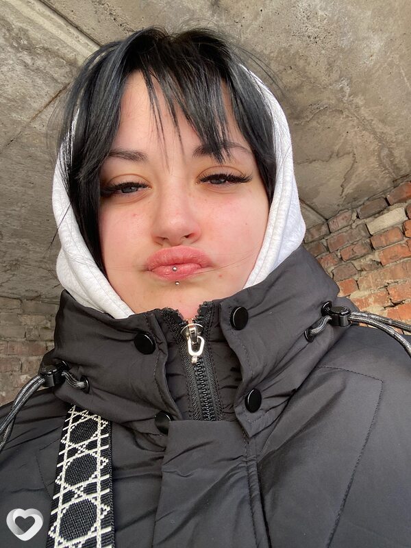 Елизавета, 21, Новосибирске — анкета №1730504
