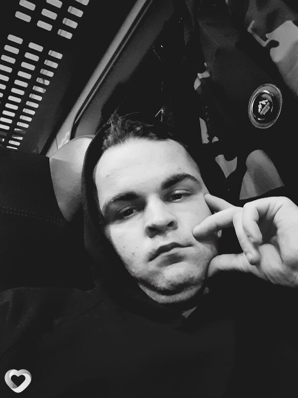 Максим, 24, Пинске — анкета №1730518