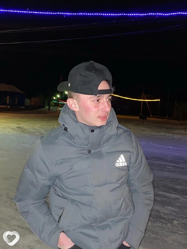 Михаил, 23, Новоаннинском — анкета №1730593