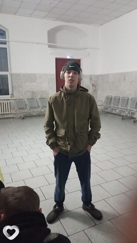 Данил, 21, Барнауле — анкета №1730984