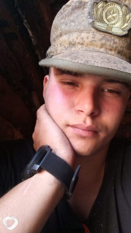 Олег, 22, Великом Новгороде — анкета №1731556