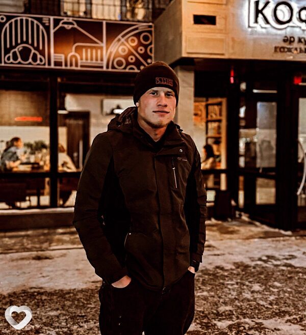 Павел, 22, Макинске — анкета №1732543