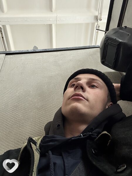 Влад, 21, Минске — анкета №1733799