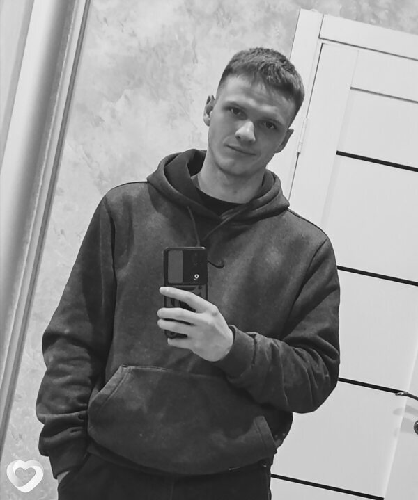 Артём, 21, Владивостоке — анкета №1736293