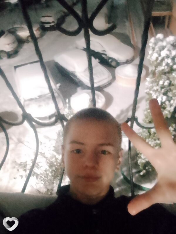 Саня, 21, Ростове-на-Дону — анкета №1736821