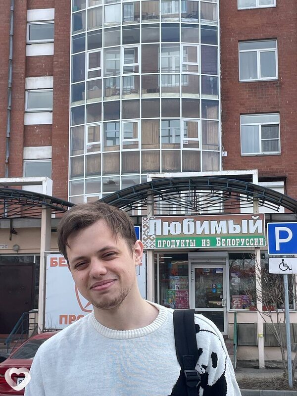 Паша, 24, Москве — анкета №1737436