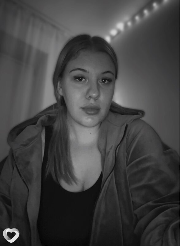 Виктория, 21, Уссурийске — анкета №1738411