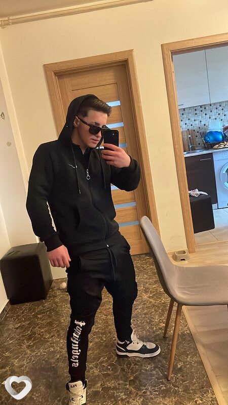 Adyy, 20, București — анкета №1738396
