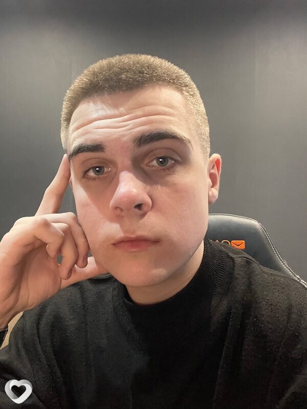 Арсений, 20, Минске — анкета №1738730