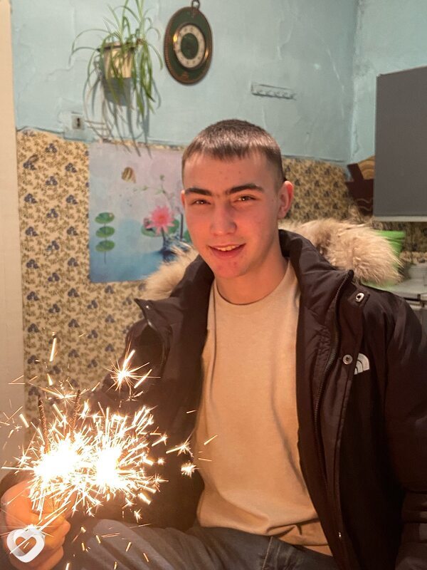 Александр, 21, Зиме — анкета №1739304