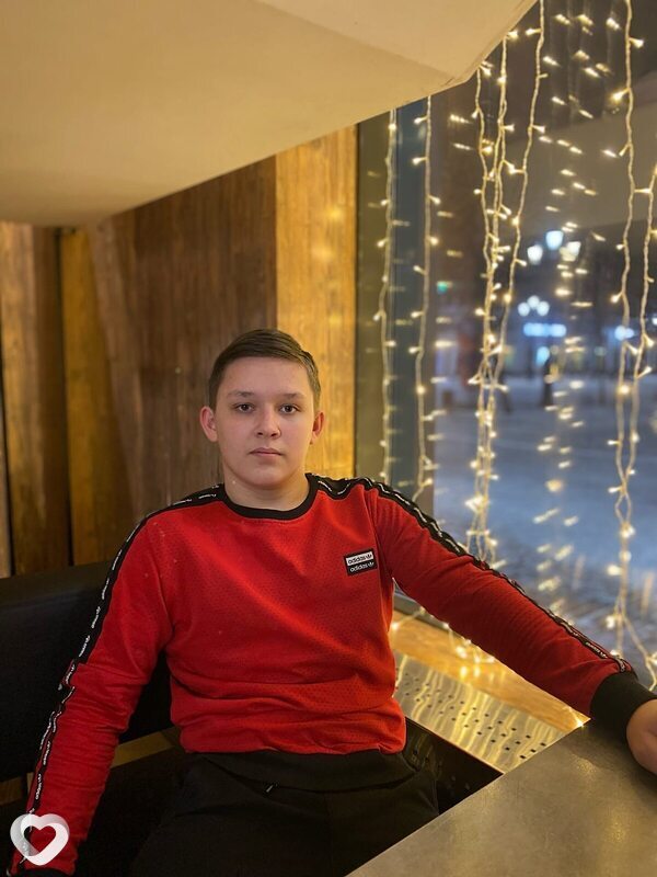 Виталий, 20, Челябинске — анкета №1740753