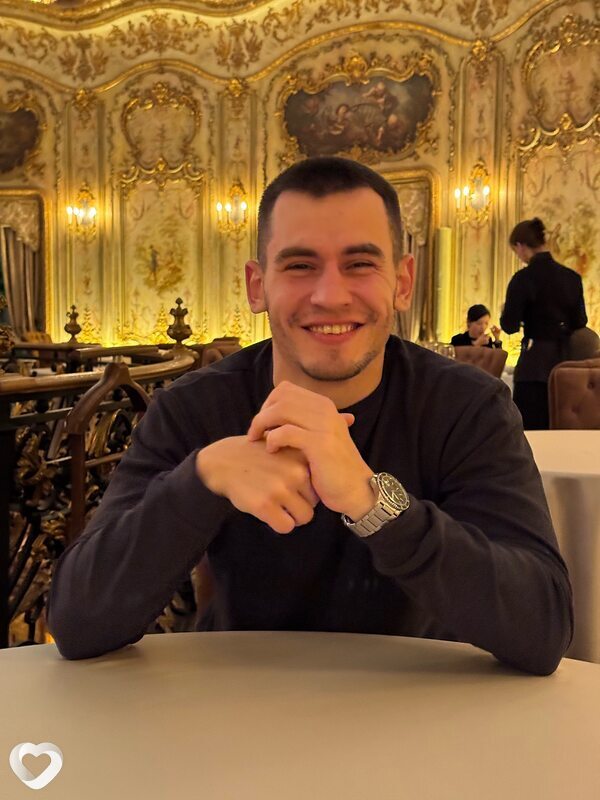 Максим, Москва