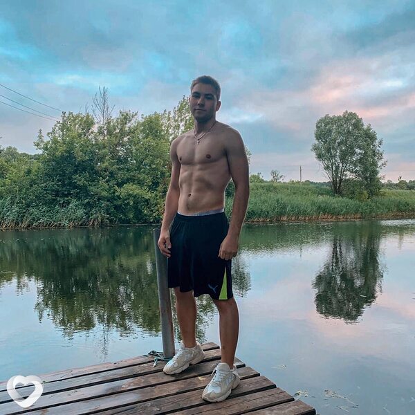 Денис, 26, Москве — анкета №1741565