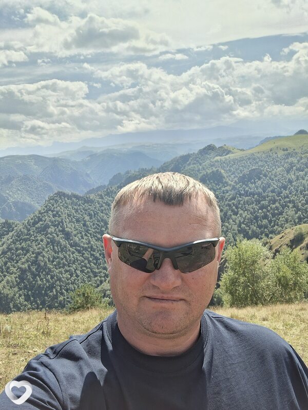 Олег, 41, Пятигорске — анкета №1743086