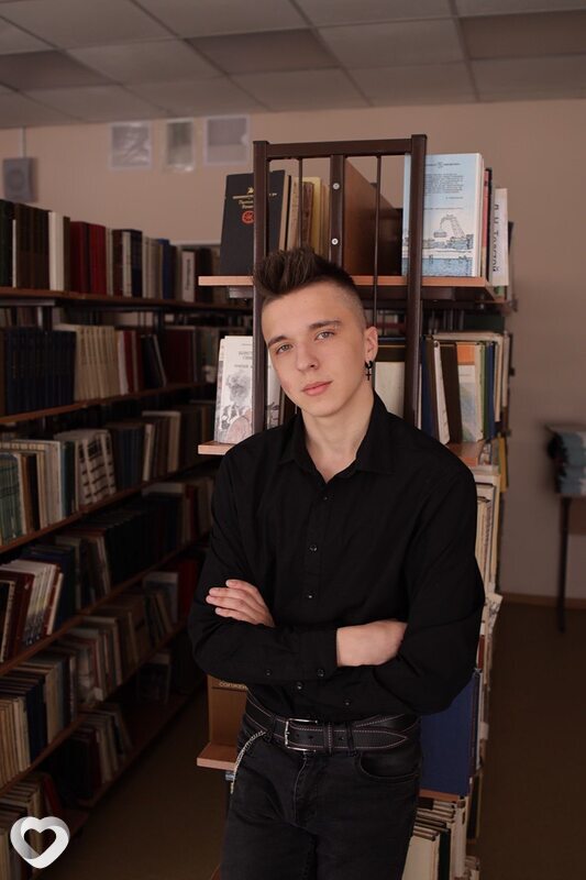 Данила, 19, Томске — анкета №1744033