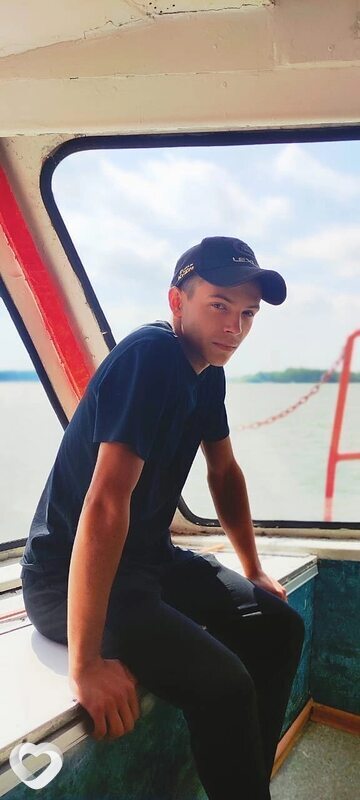 Михаил, 24, Барнауле — анкета №1744271