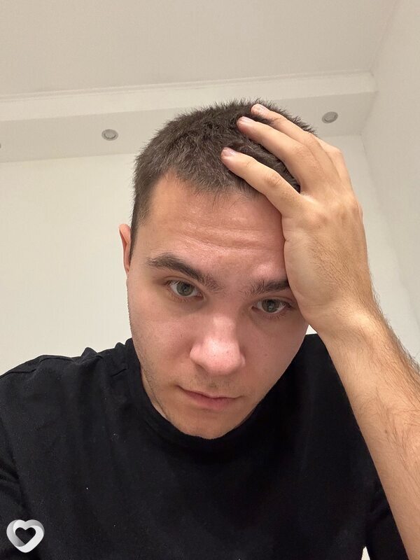 Вова, 27, Москве — анкета №1747437