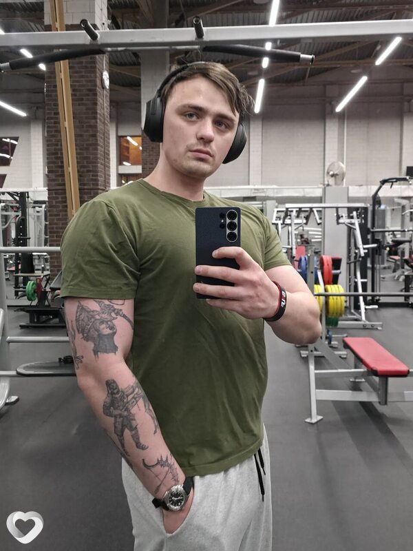 Дмитрий, 23, Москве — анкета №1747741