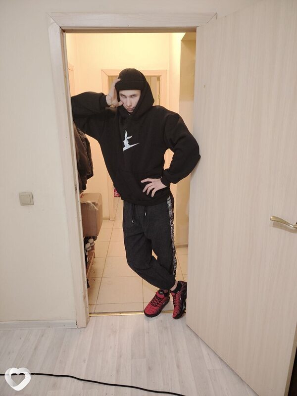 Назарий, 20, Москве — анкета №1748375