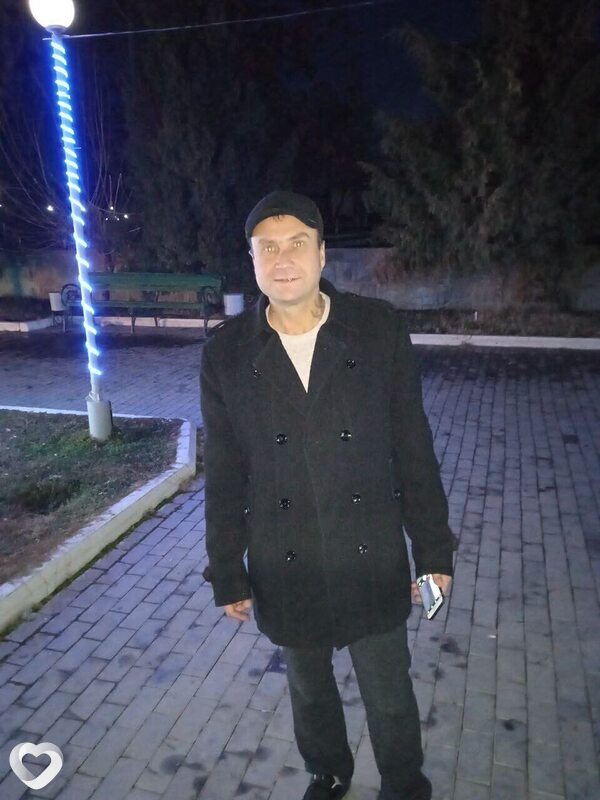 Дмитрий, Алмалык