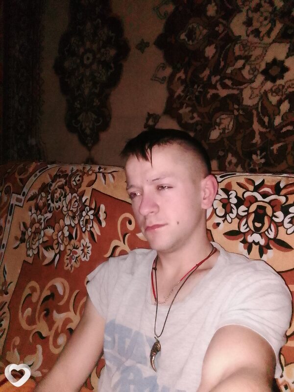 Андрей, 22, Хойниках — анкета №1749637