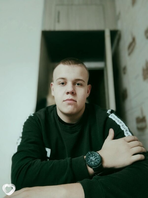 Дмитрий, 22, Назарове — анкета №1749713