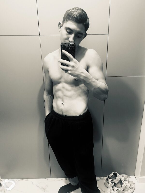 Максим, 23, Анапе — анкета №1749770