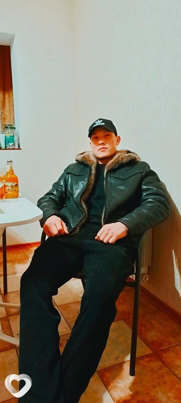 Эмин, 25, Ялте — анкета №1750333