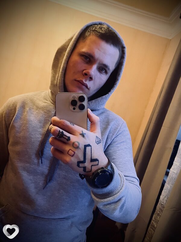 Кирилл, 21, Ярославле — анкета №1750472