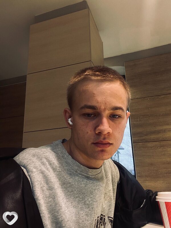 Никита, 21, Томске — анкета №1751240