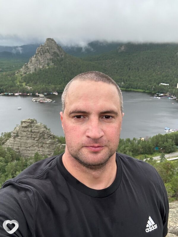 Максим, 26, Омске — анкета №1751180