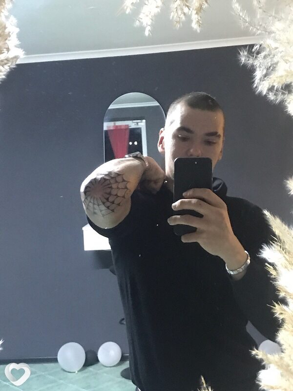 Андрей, 21, Симферополе — анкета №1752688