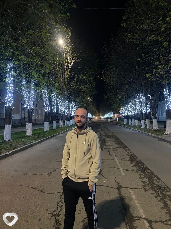 Александр, 27, Усть-Лабинск — анкета №1753432