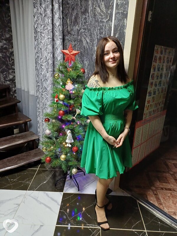 Юлия, 21, Кингисеппе — анкета №1756127