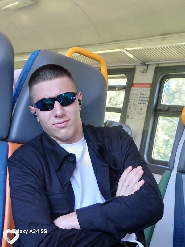 Тим, 20, Орёл — анкета №1757596