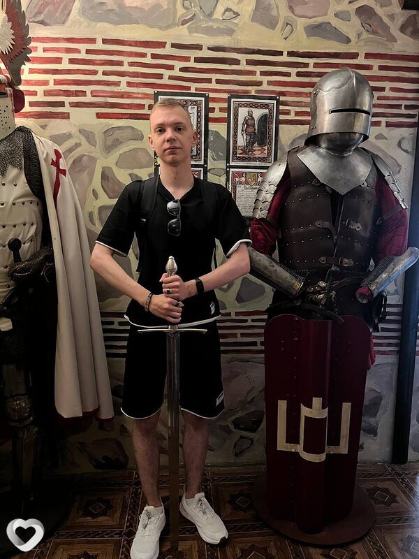 Артур, 20, Минске — анкета №1757705