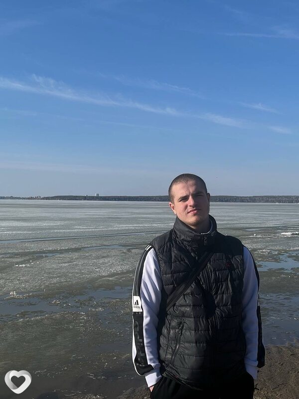 Иван, 21, Бердске — анкета №1757716