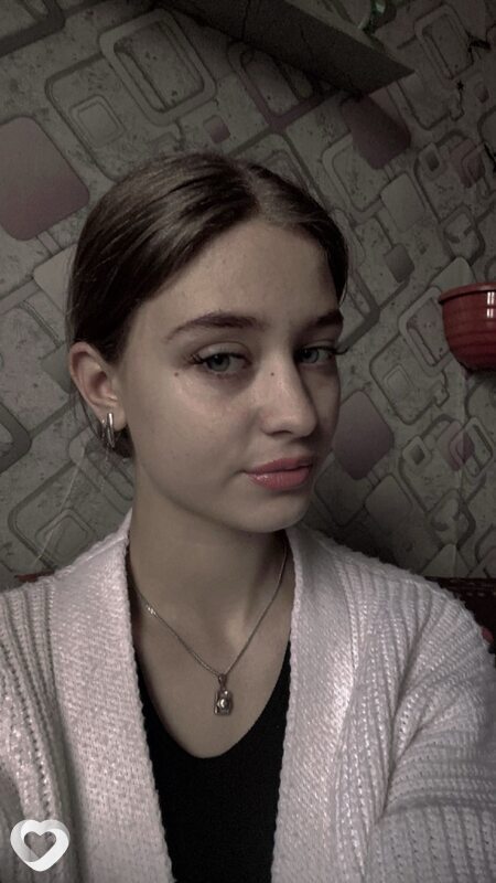 Анечка, 19, Ужуре — анкета №1758485