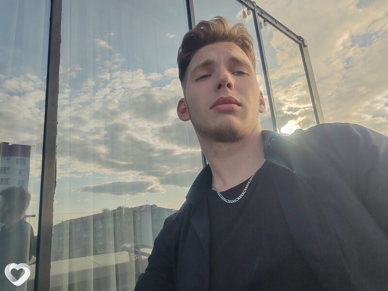 Антон, 22, Петропавловске — анкета №1758541