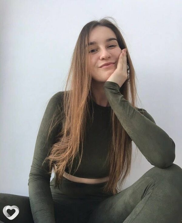 Аня, 24, Москве — анкета №1758149