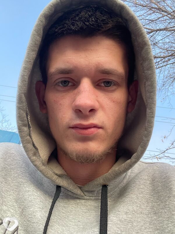 Максим, 21, Караганде — анкета №1761322