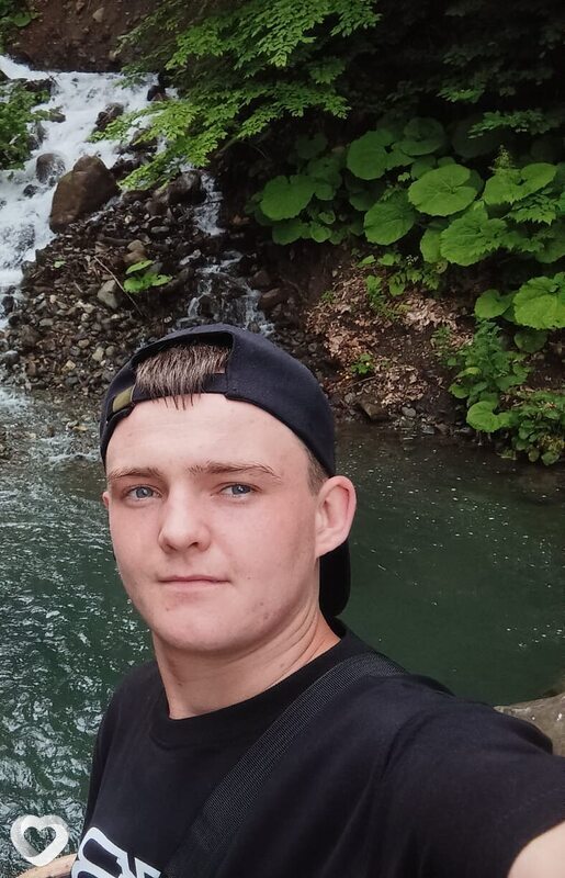 Саня, 22, Апшеронске — анкета №1762309