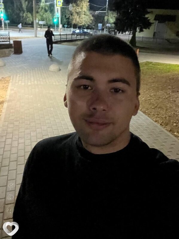 Илья, 23, Брянске — анкета №1764241