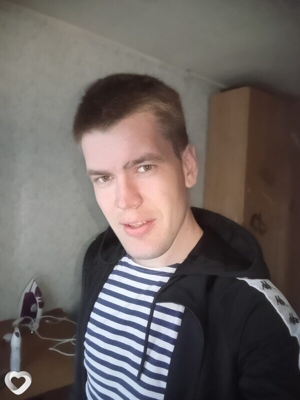 Илья, 26, Твери — анкета №1766046