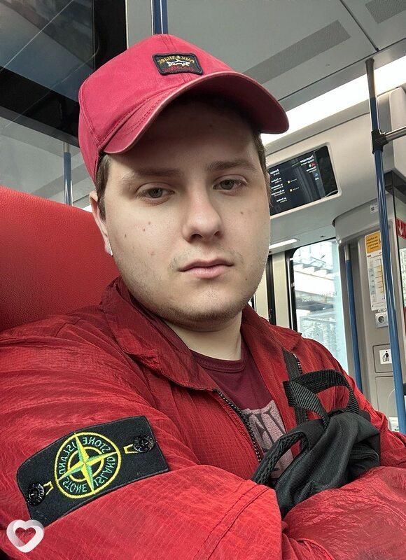 Денис, 27, Москве — анкета №1766290