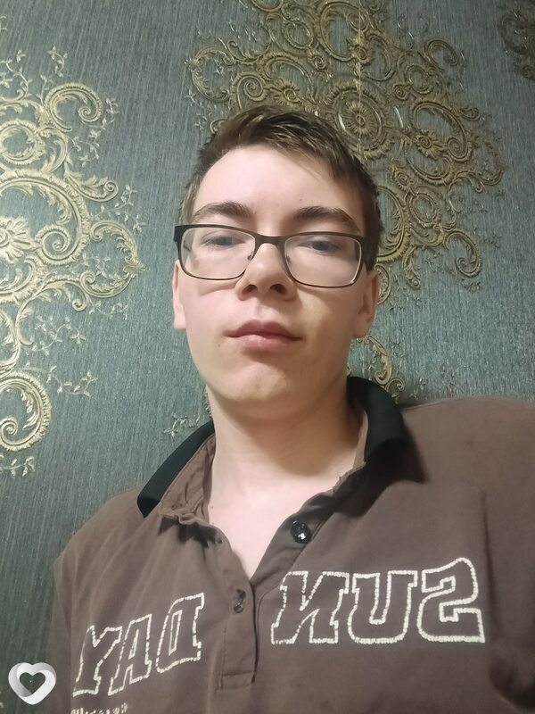 Кирилл, 20, Магнитогорске — анкета №1767381