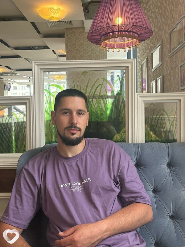 Виталий, 31, Сургуте — анкета №1767161