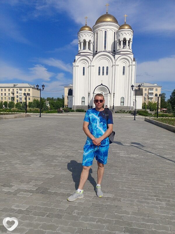 Денис, 39, Карпинске — анкета №1769500